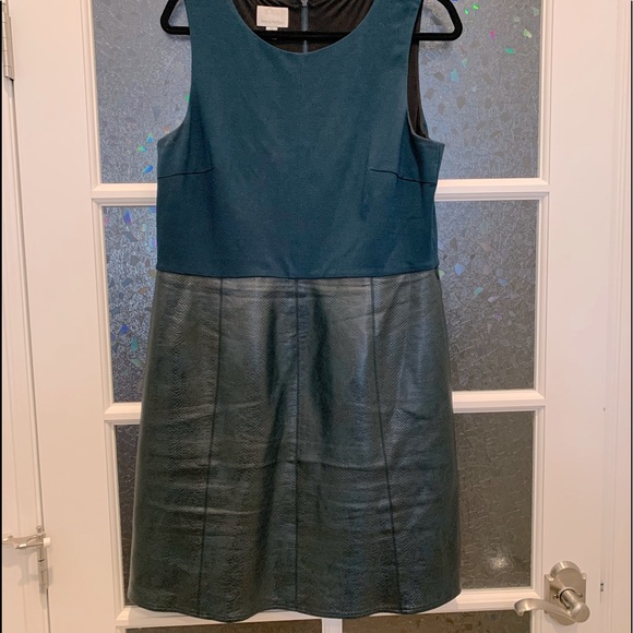 Donna Morgan Dresses & Skirts - Donna Morgan Green Patent Leather Dress